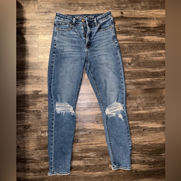 American eagle Ripped Mom Jean - Size 0 - Picture 1 of 4